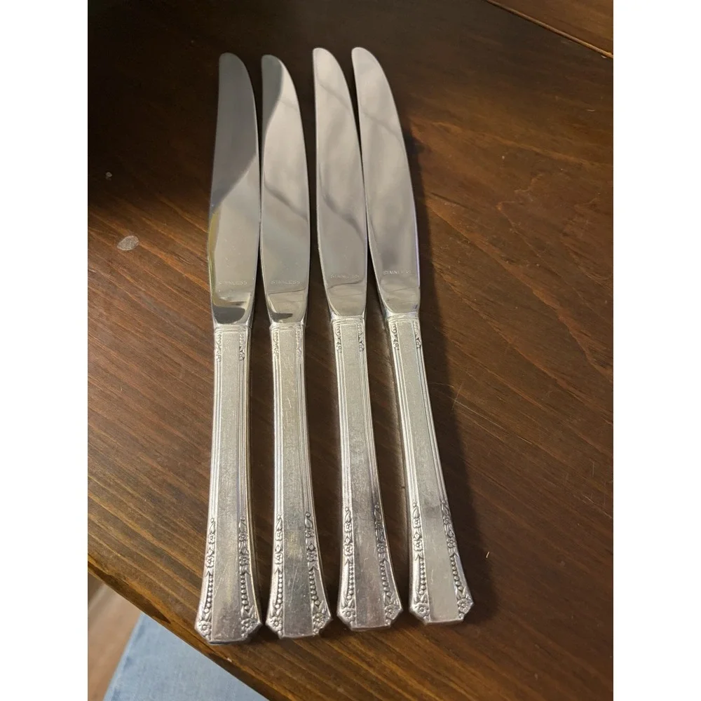 1881 Roger's Floral Queen Dinner Knives Set 4 Silverplate Handle Stainless Blade